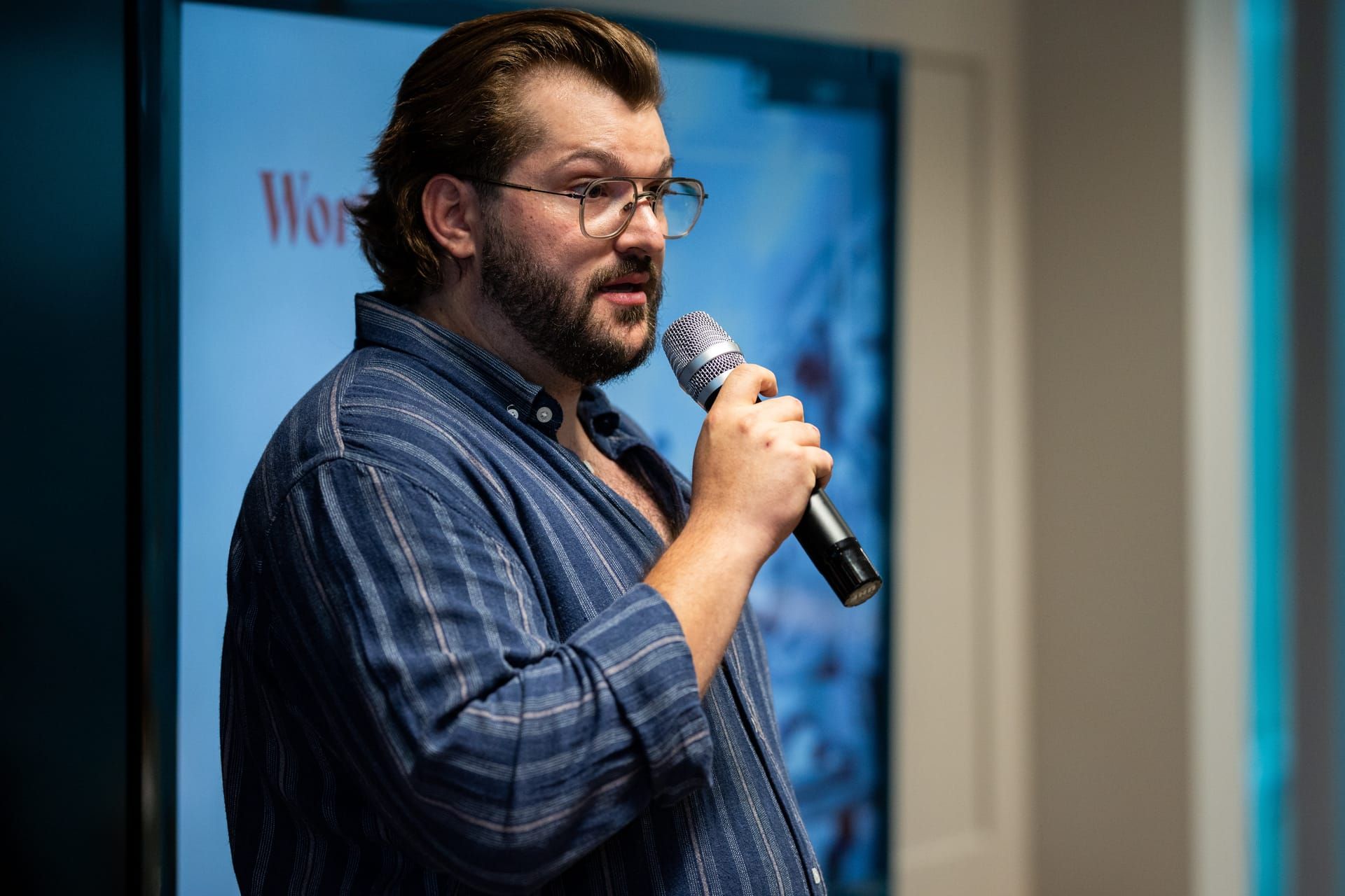 Rick Cohen speaking on stage